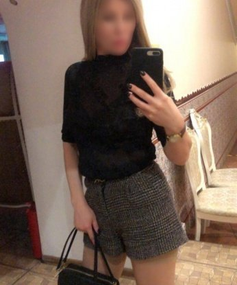 💋 Мои услуги нацелены на удовлетворение всех твоих сексуальных желаний, открывая для тебя новые грани удовольствия. Фотографии, которые ты видишь, полностью соответствуют реальности, и я уверена, что ты останешься доволен моей внешностью и формами. У меня есть много положительных отзывов от моих довольных клиентов, которые ценят мое профессионализм и энергетику. 🌟 Так что, если ты хочешь окунуться в мир наслаждения и искушения, то я здесь, чтобы сделать твои фантазии реальностью. Позвони мне прямо сейчас и перешагни порог незабываемых встреч в Москве. 💫 Марина